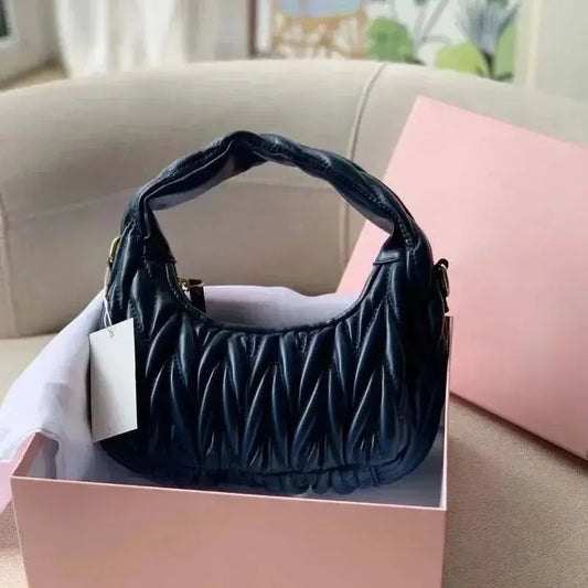 ARIELA PU LEDER SCHULTERTASCHE MIT TREND-STEPPUNG